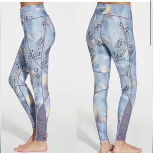 CALIA by Carrie Underwood Blue Floral Leggings